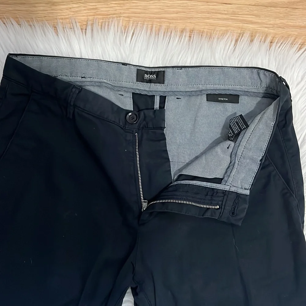 Hugo Boss - Picture 3 of 6